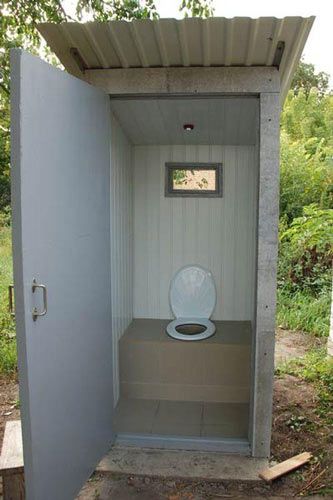 Такой нужный и такой простой - дачный туалет!